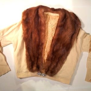 Vintage cardigan Sweater with real fox fur collar